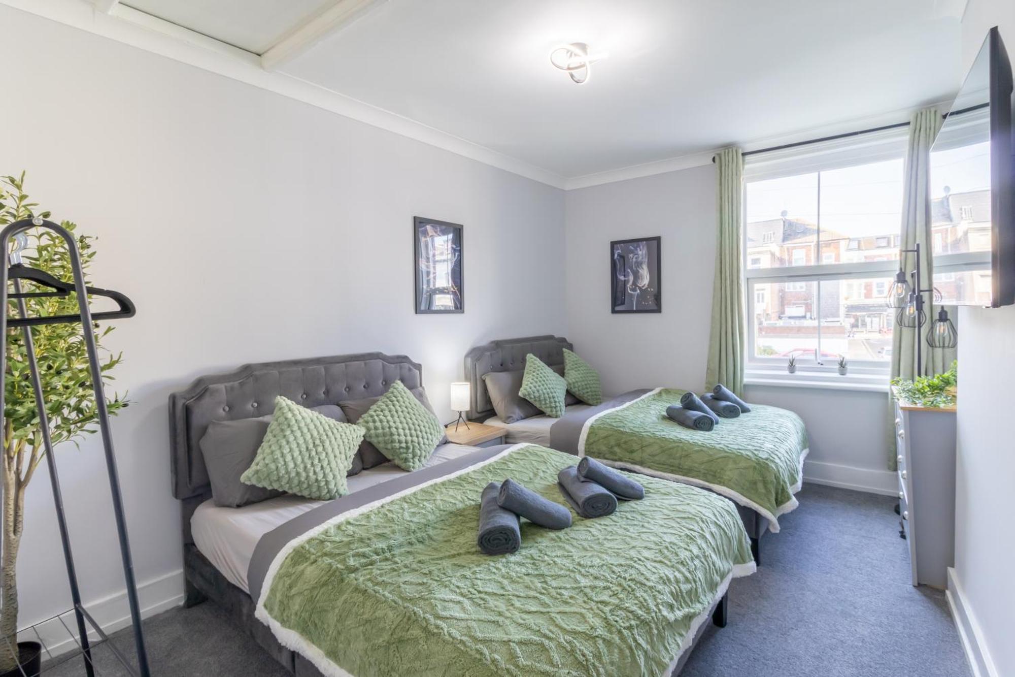 Open Mind Property - Apartment With 2 Double Beds Portsmouth Eksteriør billede